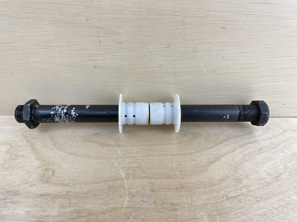 2000 Suzuki 50HP 4 Stroke Clamp Bracket Shaft Tilt Tube 41130-95292