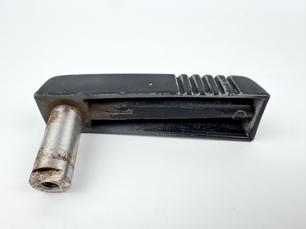 2005 Mercury 60 HP 4 Stroke Outboard Back Latch Handle 825782F1 OEM