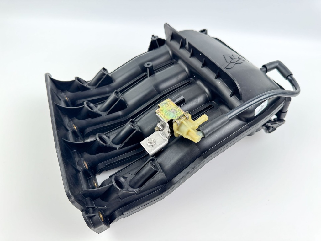 2005 Mercury 60 HP 4 Stroke Outboard Intake Manifold 877829T OEM