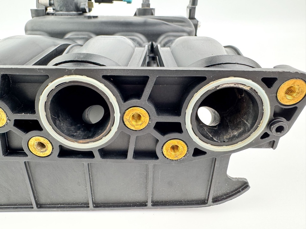 2005 Mercury 60 HP 4 Stroke Outboard Intake Manifold 877829T OEM