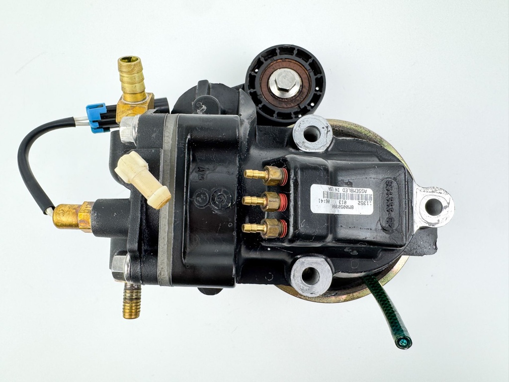 2012 Mercury 75 HP 2 Stroke Outboard Air Compressor Assembly 854333T11 OEM