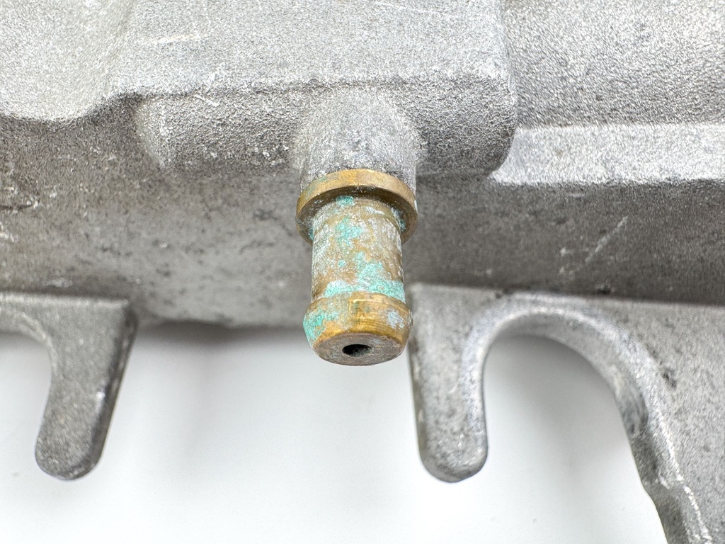 2012 Mercury 75 HP 2 Stroke Outboard Vapor Separator Tank VST 880133T12 OEM