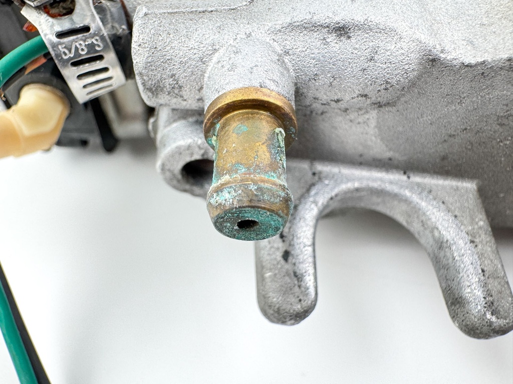 2012 Mercury 75 HP 2 Stroke Outboard Vapor Separator Tank VST 880133T12 OEM