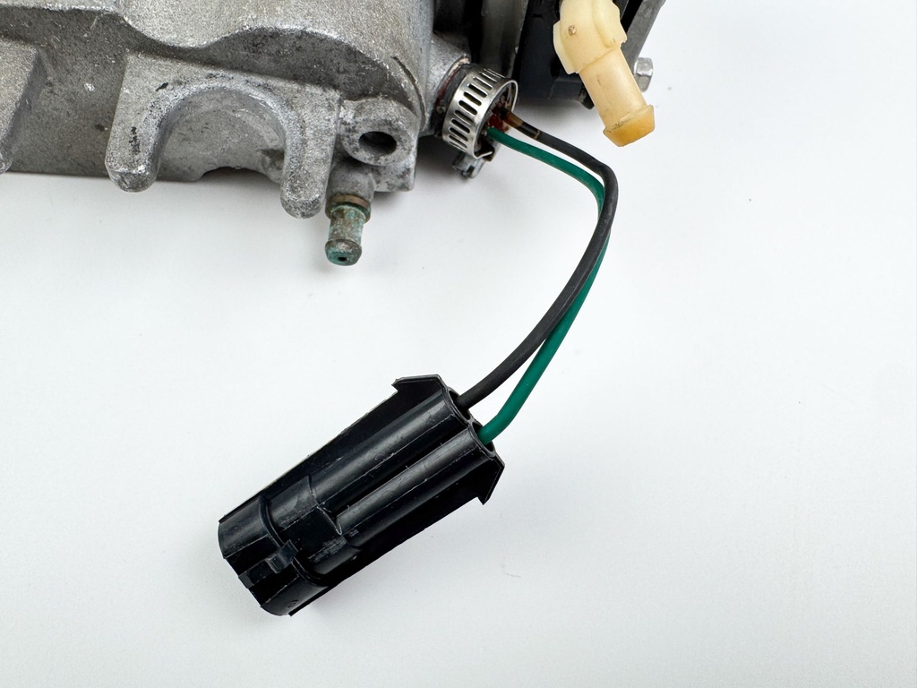 2012 Mercury 75 HP 2 Stroke Outboard Vapor Separator Tank VST 880133T12 OEM