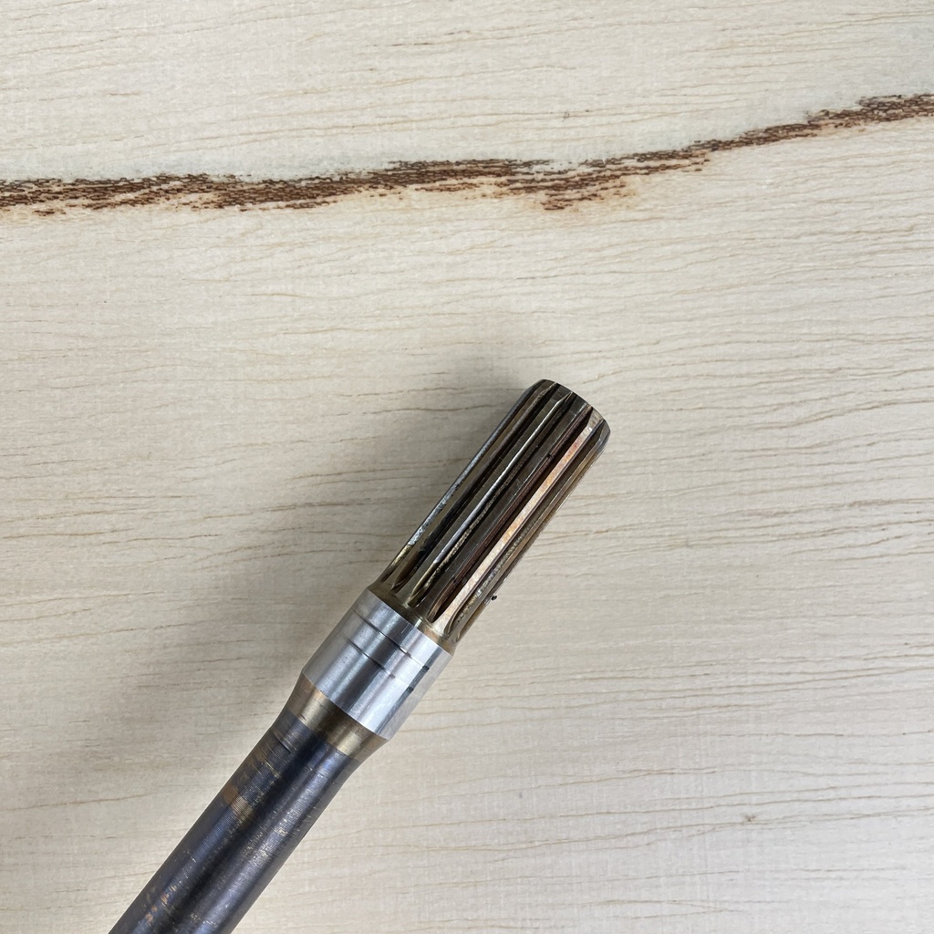 2005 Honda 50HP 4 Stroke Outboard 20" Lower Unit Gear Case 41100-ZW4-H16ZA