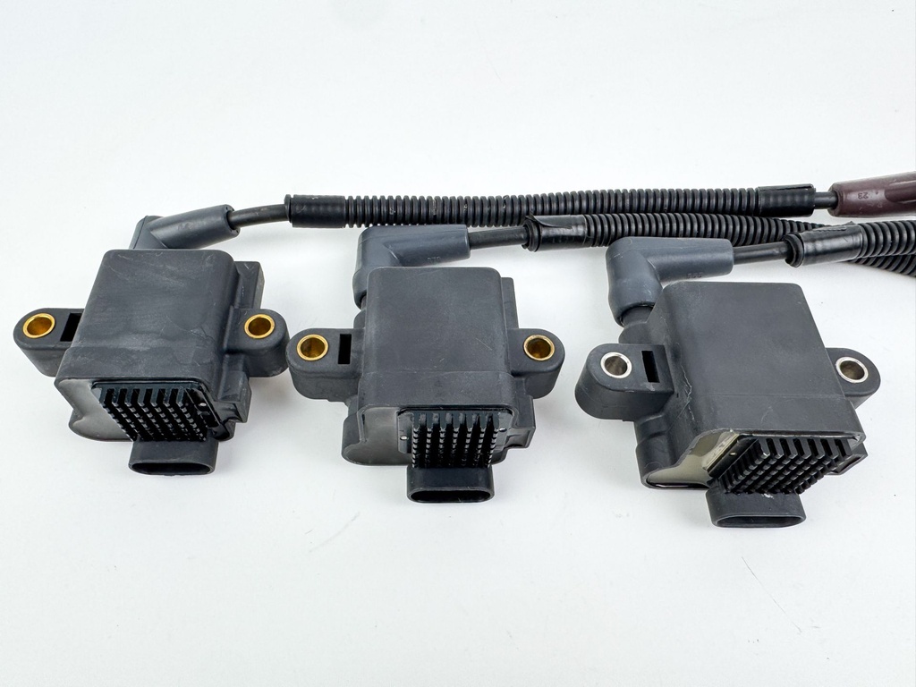 2012 Mercury 75 HP 2 Stroke Outboard Ignition Coil Set 879984T00 OEM