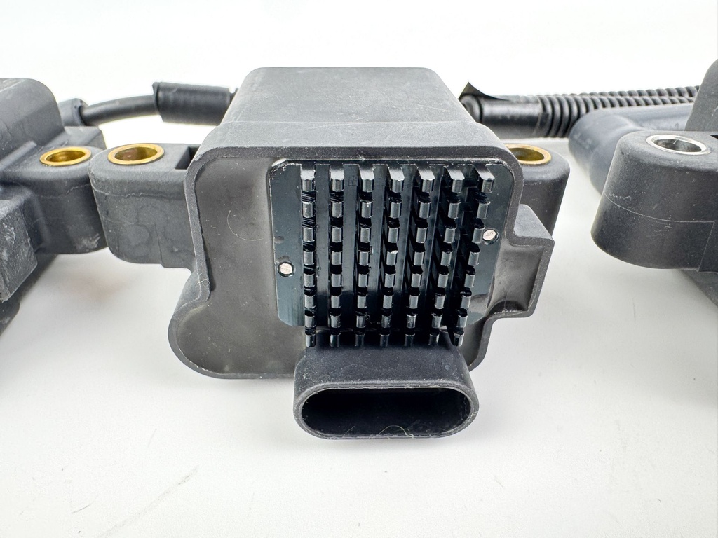 2012 Mercury 75 HP 2 Stroke Outboard Ignition Coil Set 879984T00 OEM