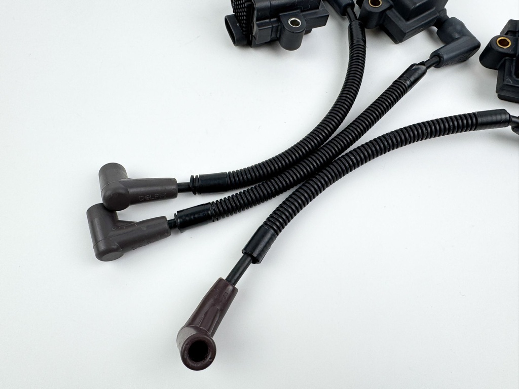 2012 Mercury 75 HP 2 Stroke Outboard Ignition Coil Set 879984T00 OEM