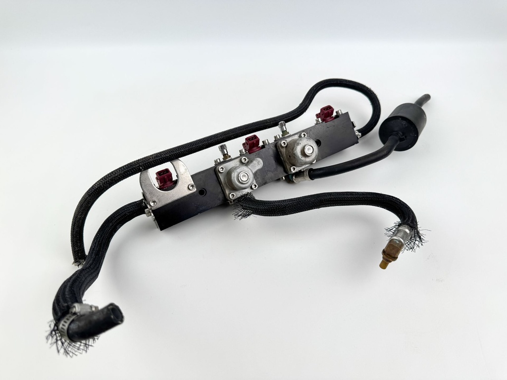 2012 Mercury 75 HP 2 Stroke Outboard Fuel Injector Set W/ Rail 895750T02 OEM