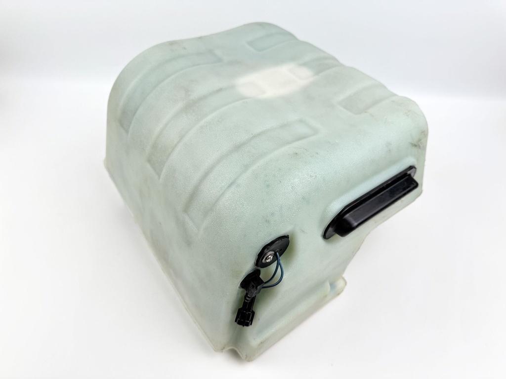 2012 Mercury 75 HP 2 Stroke Outboard Oil Tank 879844T04 OEM