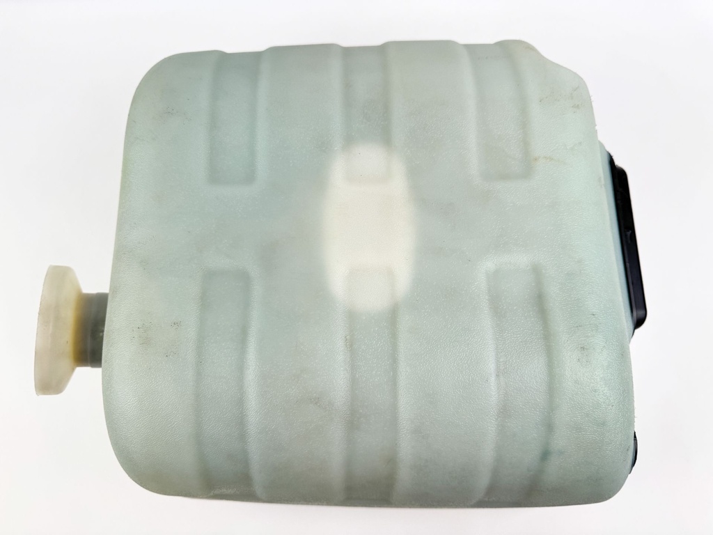 2012 Mercury 75 HP 2 Stroke Outboard Oil Tank 879844T04 OEM