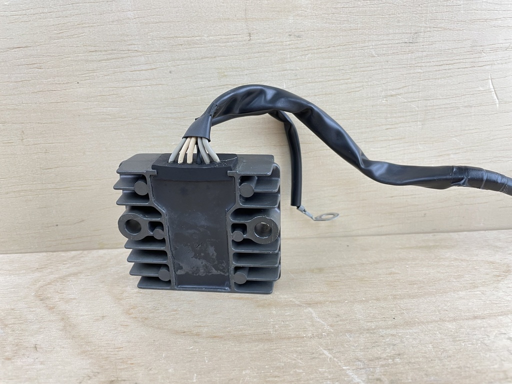 2005 Honda 50HP 4 Stroke Outboard Rectifier Regulator Assembly 31600-ZV5-003