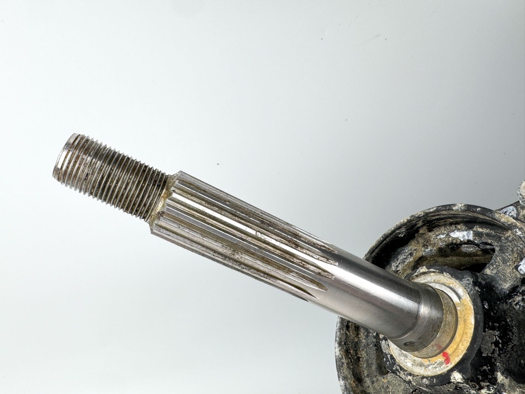 2001-2006 Mercury 40 50 60 HP 4 Stroke 20" Lower Unit Gear Case 9011G90 2.33:1