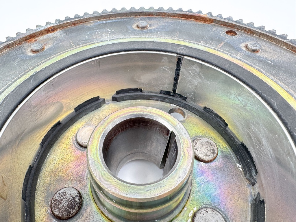 2003 Yamaha 115 HP 4 Stroke Outboard Flywheel Rotor 68V-81450-00-00 OEM