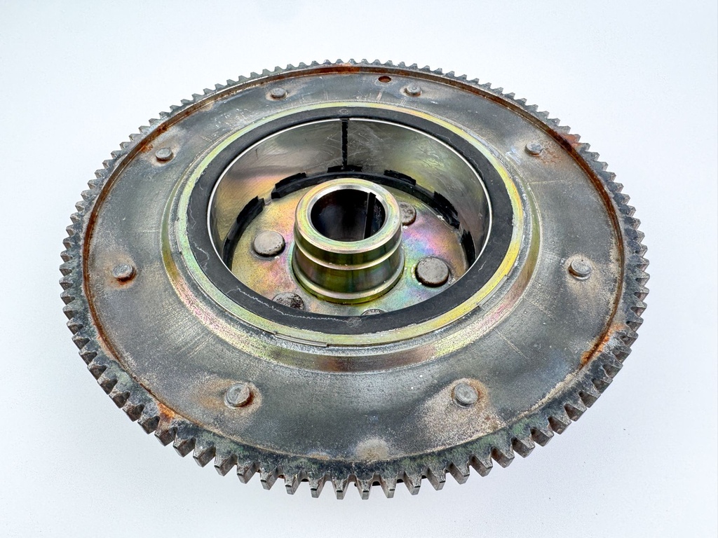 2003 Yamaha 115 HP 4 Stroke Outboard Flywheel Rotor 68V-81450-00-00 OEM