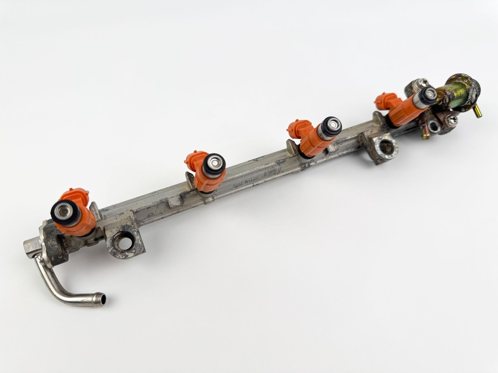 2003 Yamaha 115 HP 4 Stroke Outboard Fuel Injector Set W/ Rail 68V-8A360-00-00 OEM