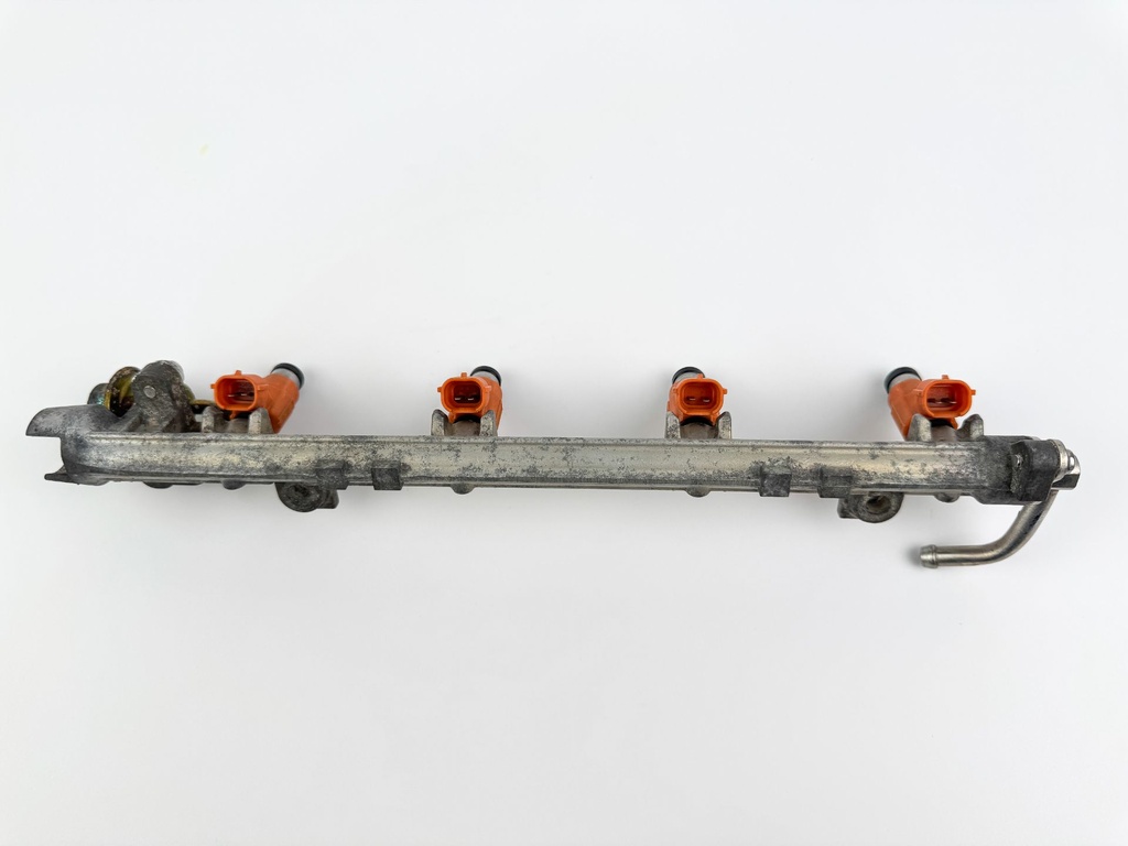 2003 Yamaha 115 HP 4 Stroke Outboard Fuel Injector Set W/ Rail 68V-8A360-00-00 OEM