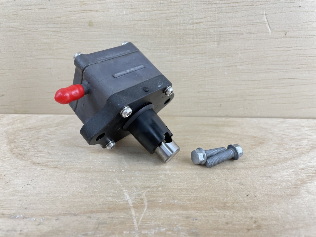 2005 Honda 50HP 4 Stroke Outboard Fuel Pump Assembly 16700-ZW1-004