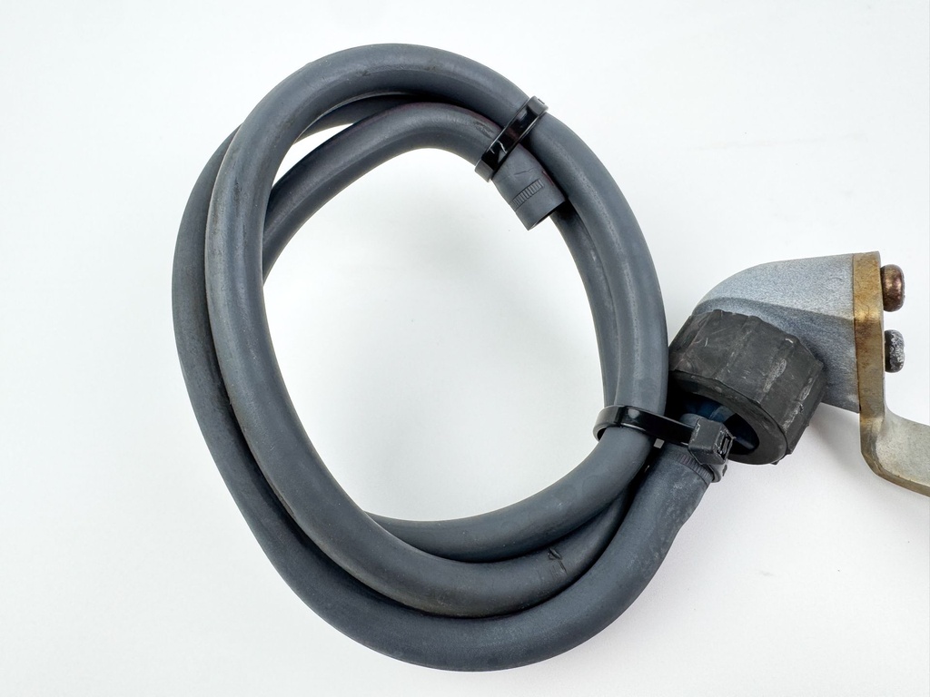 2003 Yamaha 115 HP 4 Stroke Outboard Fresh Water Flush Port 67F-12535-01-00 OEM