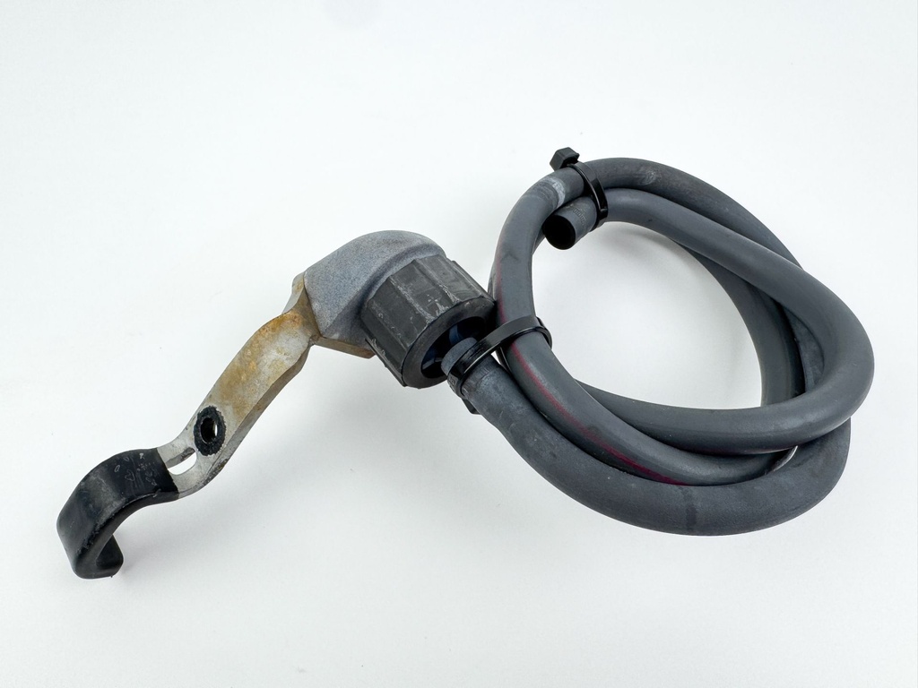 2003 Yamaha 115 HP 4 Stroke Outboard Fresh Water Flush Port 67F-12535-01-00 OEM