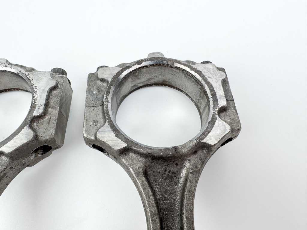 2003 Yamaha 115 HP 4 Stroke Outboard Piston & Connecting Rod Set 68V-W1164-00-00 OEM