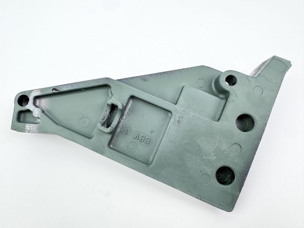 2003 Yamaha 115 HP 4 Stroke Outboard Cable Cover Plate 68V-42738-00-5B OEM