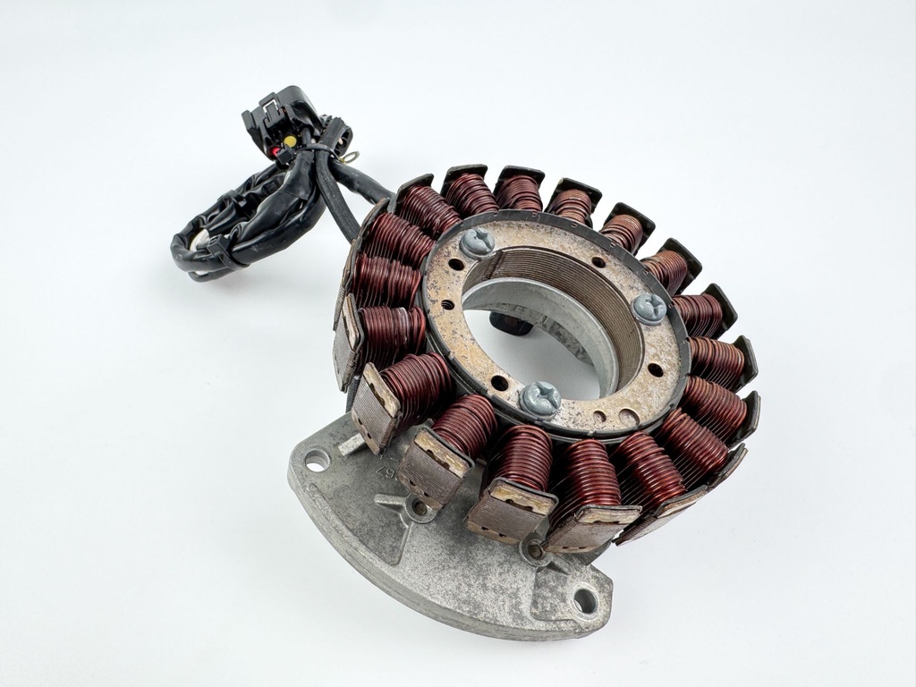 2003 Yamaha 115 HP 4 Stroke Outboard Coil Pulser Base Stator Assembly 68V-81460-00-00 OEM