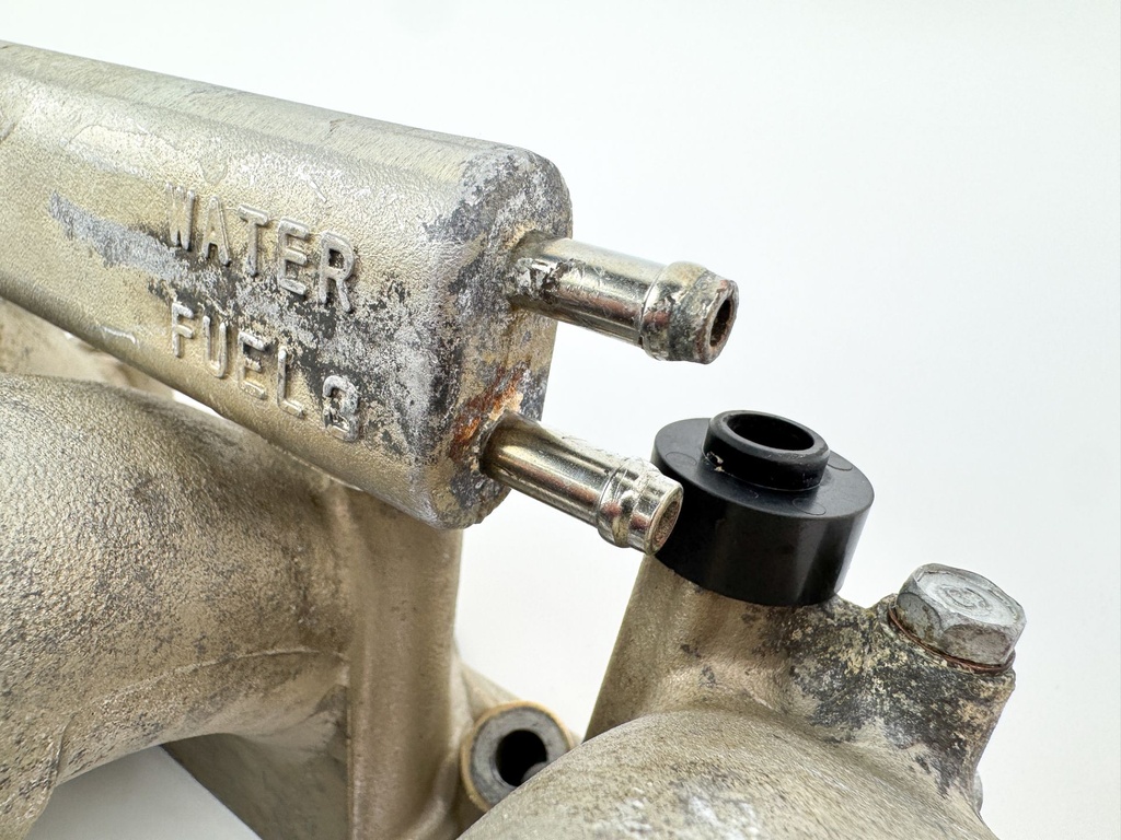 2003 Yamaha 115 HP 4 Stroke Outboard Intake Manifold & Throttle Body 68V-13751-01-00 OEM