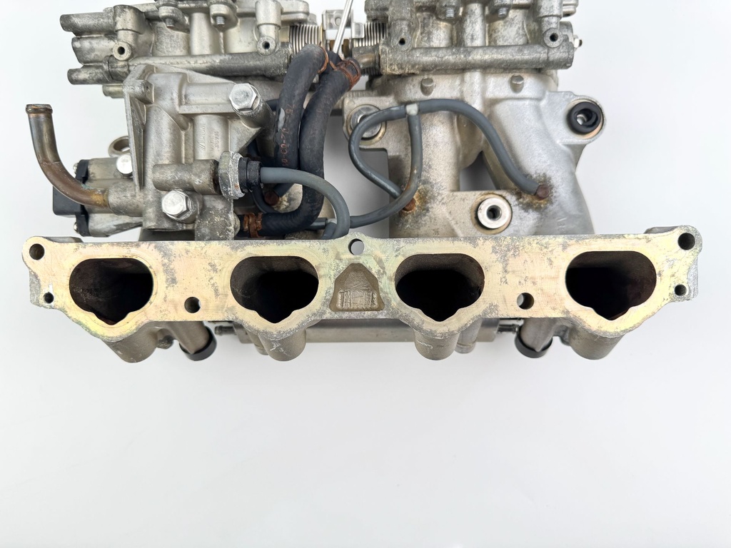 2003 Yamaha 115 HP 4 Stroke Outboard Intake Manifold & Throttle Body 68V-13751-01-00 OEM