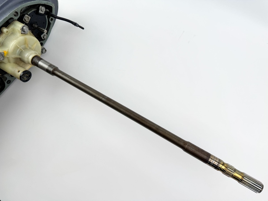 2000-2015 Yamaha 115HP 4 Stroke Outboard 20" Long Lower Unit Gear Case Assembly