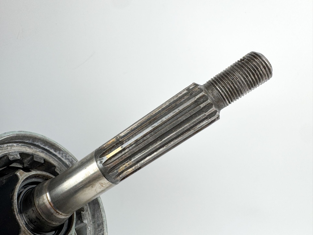 2000-2015 Yamaha 115HP 4 Stroke Outboard 20" Long Lower Unit Gear Case Assembly