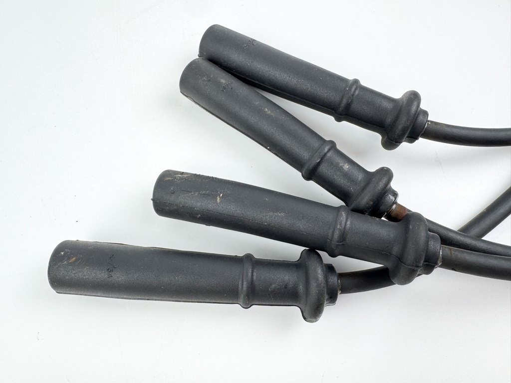 2003 Yamaha 115 HP 4 Stroke Outboard Ignition Coil Set 68V-82310-00-00 OEM