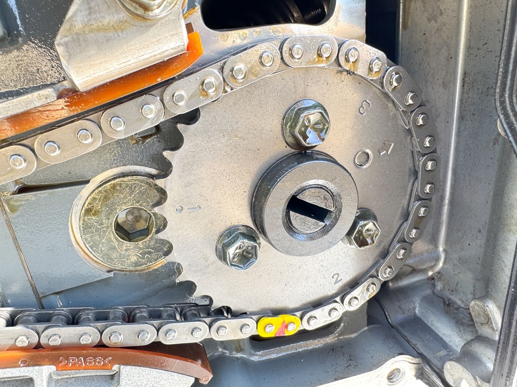 2006 Suzuki 25 HP 4 Stroke Outboard Powerhead  OEM