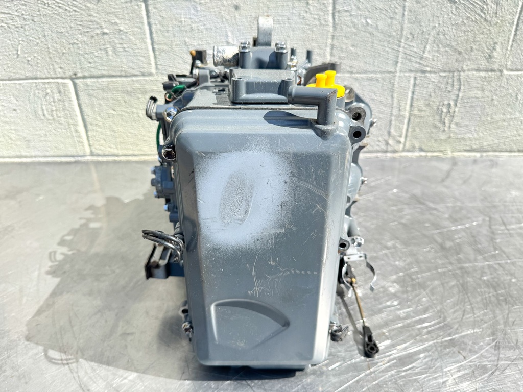 2006 Suzuki 25 HP 4 Stroke Outboard Powerhead  OEM