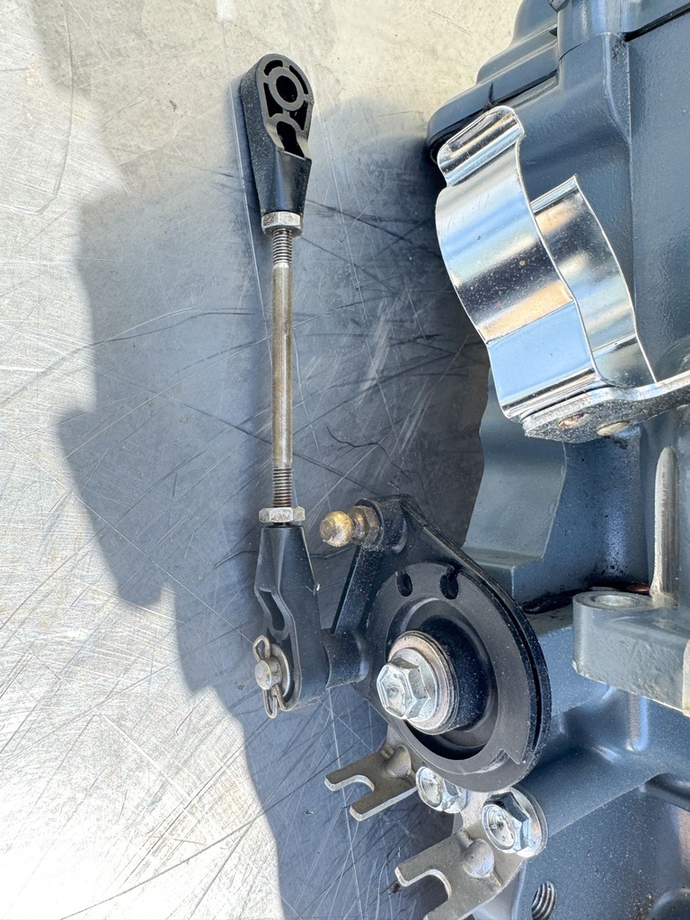 2006 Suzuki 25 HP 4 Stroke Outboard Powerhead  OEM