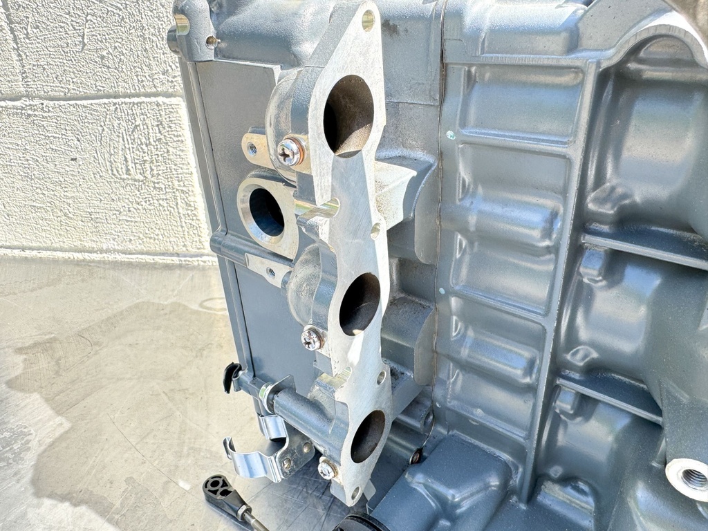 2006 Suzuki 25 HP 4 Stroke Outboard Powerhead  OEM