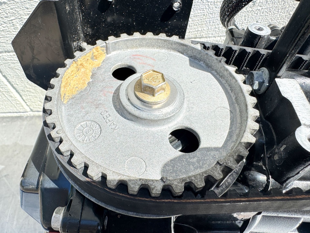 2005 Mercury 60 HP 4 Stroke Outboard Powerhead 878344T02 OEM