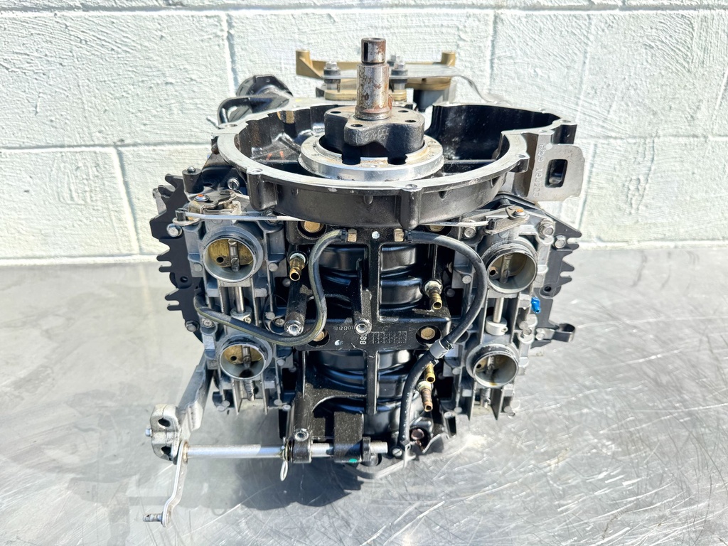 2005 Evinrude 115 HP 2 Stroke Outboard Powerhead  OEM