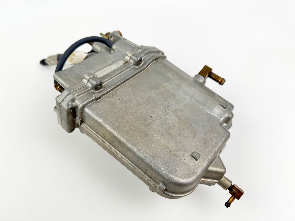 2004 Yamaha 150 HP 4 Stroke Outboard VST Float Chamber Assembly 63P-14180-01-00 OEM