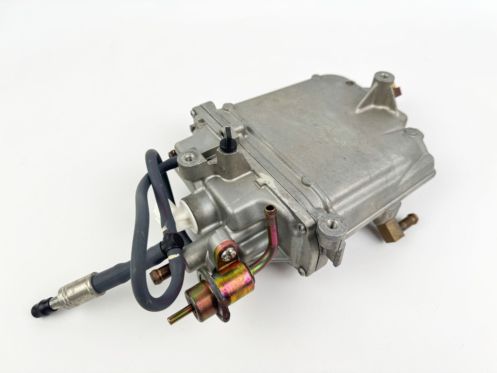 2004 Yamaha 150 HP 4 Stroke Outboard VST Float Chamber Assembly 63P-14180-01-00 OEM