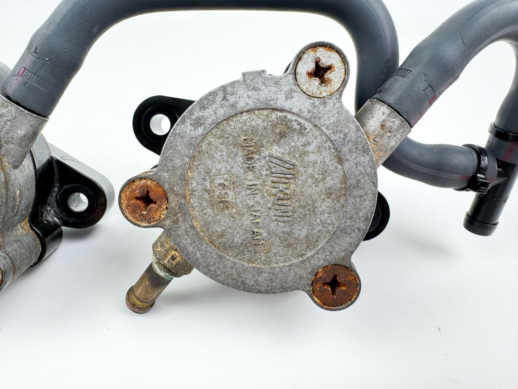 2004 Yamaha 150 HP 4 Stroke Outboard Fuel Pump Set 63P-24410-00-00 OEM