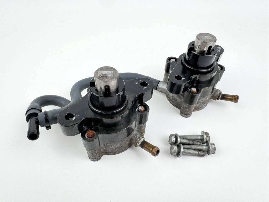 2004 Yamaha 150 HP 4 Stroke Outboard Fuel Pump Set 63P-24410-00-00 OEM