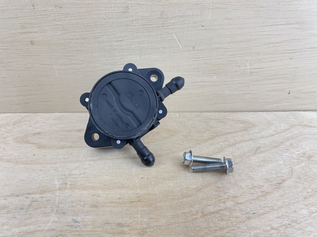 2005 Suzuki 90HP 4 Stroke Outboard Fuel Pump Assembly 15100-90J11