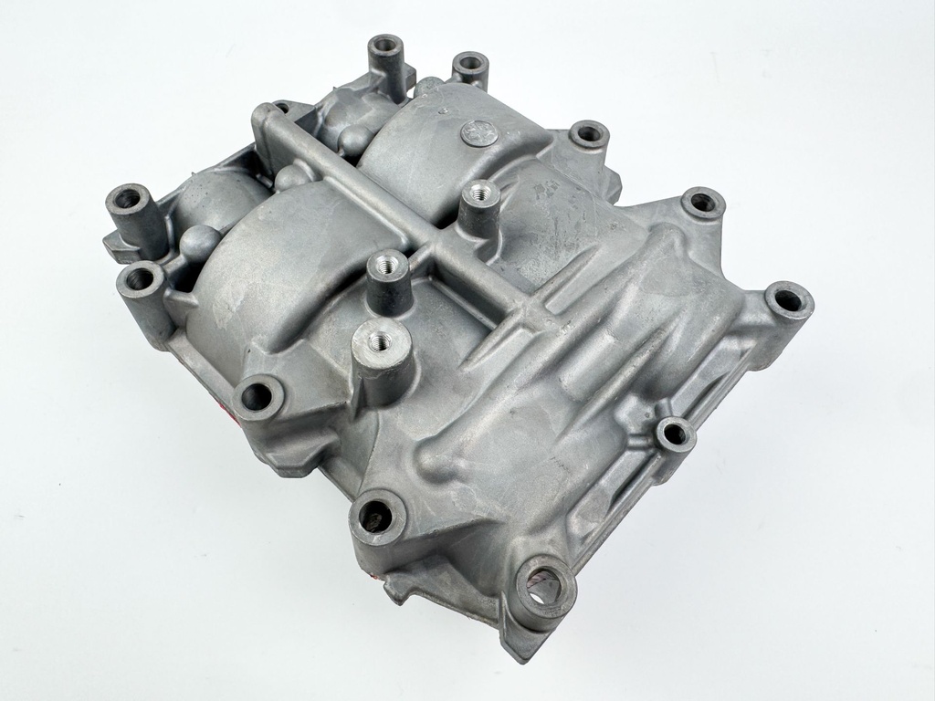 2004 Yamaha 150 HP 4 Stroke Outboard Balancer Assembly 63P-11500-00-00 OEM