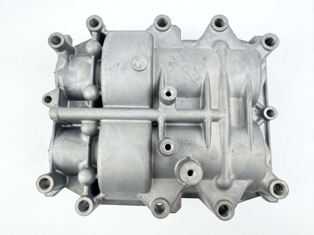 2004 Yamaha 150 HP 4 Stroke Outboard Balancer Assembly 63P-11500-00-00 OEM