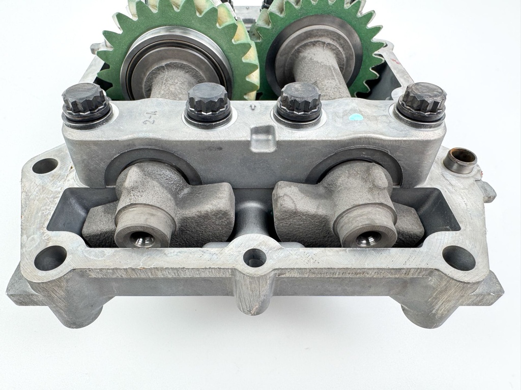 2004 Yamaha 150 HP 4 Stroke Outboard Balancer Assembly 63P-11500-00-00 OEM