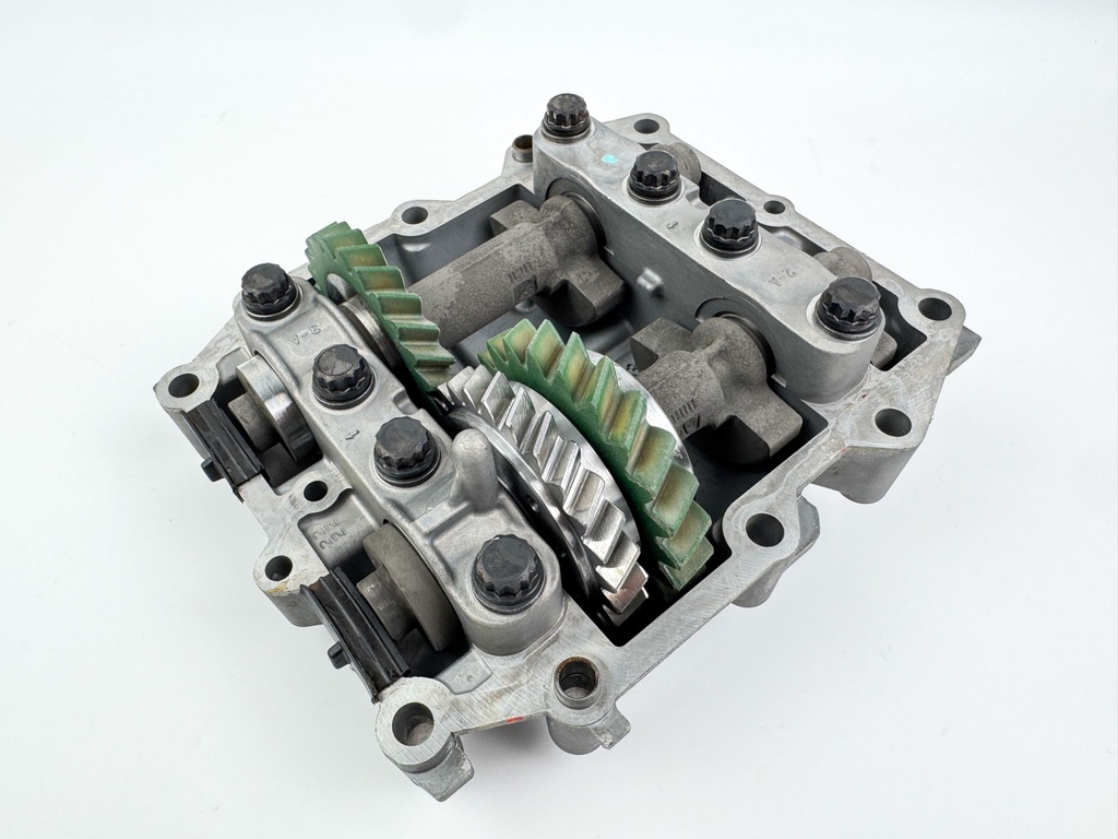 2004 Yamaha 150 HP 4 Stroke Outboard Balancer Assembly 63P-11500-00-00 OEM