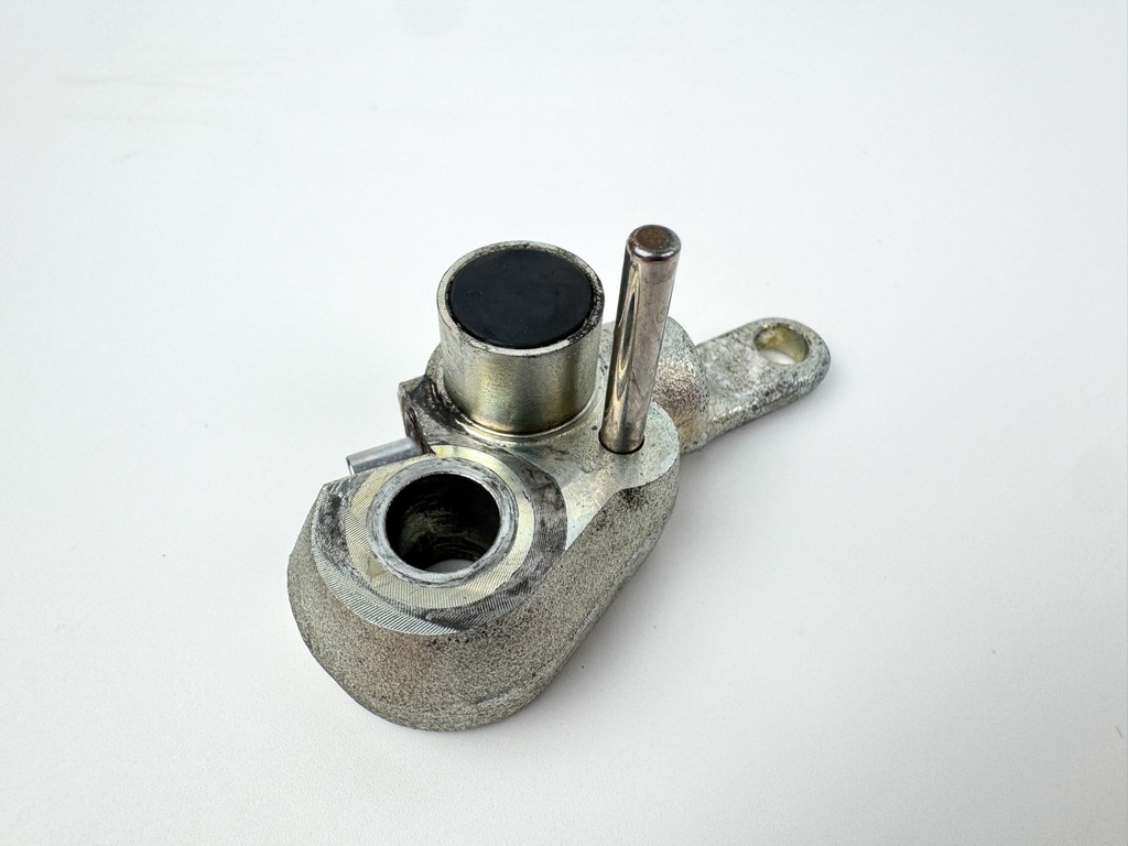 2004 Yamaha 150 HP 4 Stroke Outboard Belt Tensioner 63P-11590-00-00 OEM