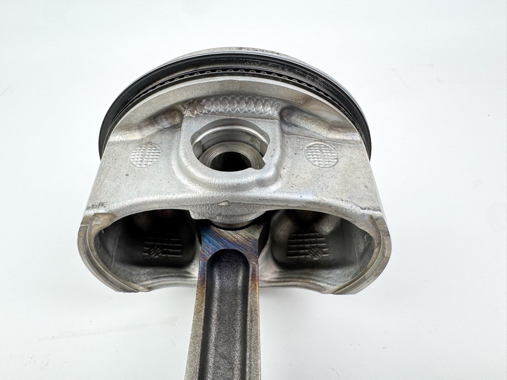 2004 Yamaha 150 HP 4 Stroke Outboard Piston W/ Connecting Rod 63P-W1164-00-00 OEM