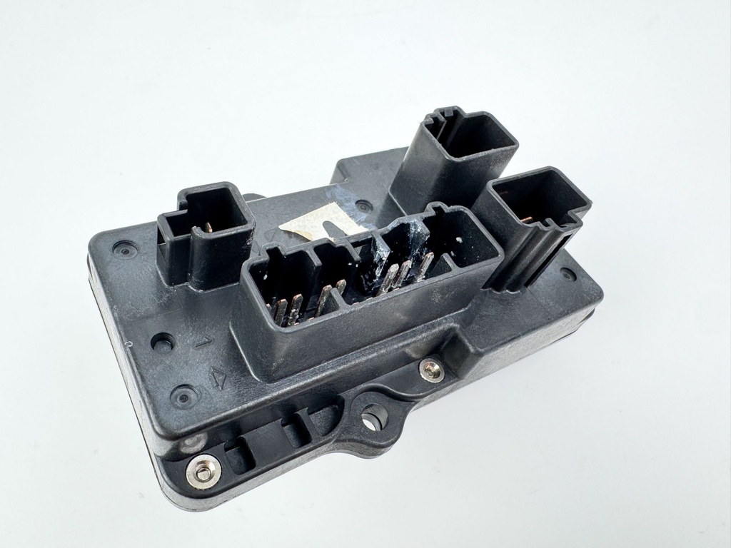 04-14 Yamaha 150HP 4 Stroke Outboard Fuse Box Assembly 63P-82170-00-00